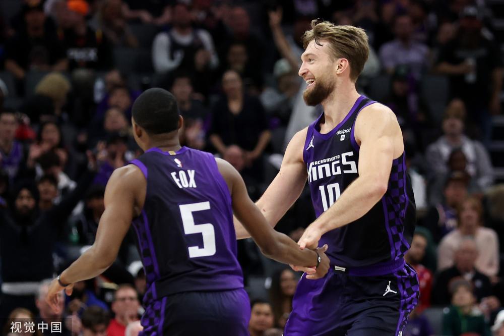 他在俱乐部 他在俱乐部